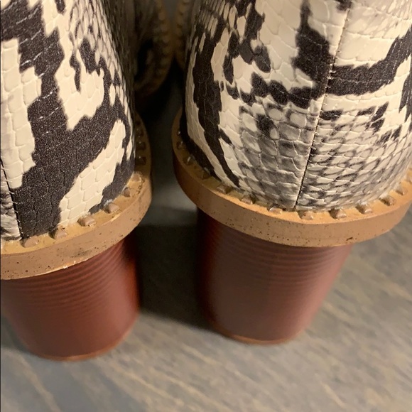 Misguided Snakeskin Ankle Heel Boots Front Zipper - Picture 6 of 16